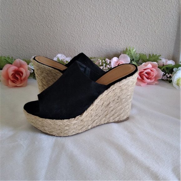 Wild Diva Shoes - Wild Diva Lounge Open Toe Wedges